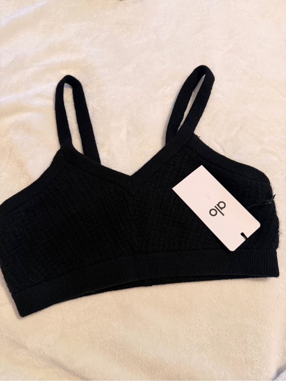 NWT ALO Yoga Cashmere Plush Waffle V-Neck Bra Black W9654R - Picture 2 of 7